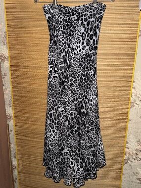 Zan leopard print lined side zipper maxi skirt size L